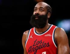 乐动体育-哈登迎来十赛季高光表现，塞尔维亚队球迷沸腾！的简单介绍