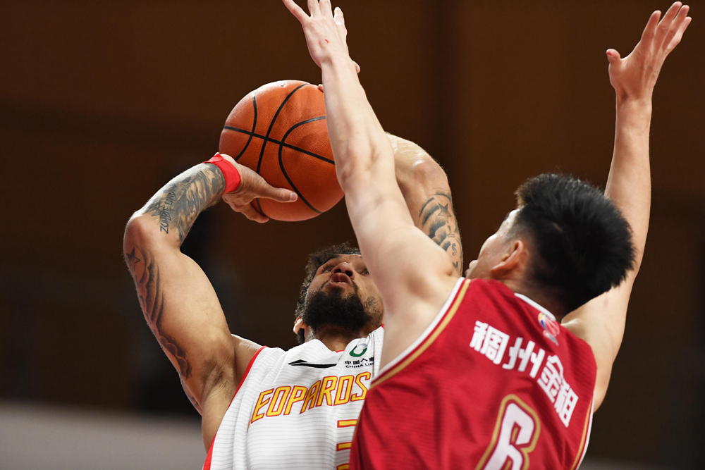 LDSPORTS-哈登新星败北表现惊艳,西班牙队未来可期!的简单介绍